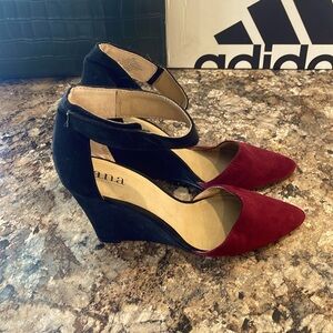 Worn these once or twice. Great condition. And comfortable!